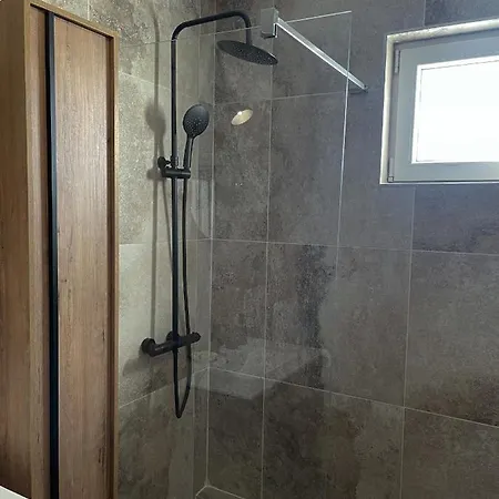 Spacious And Bright Flat Apartment Podgorica